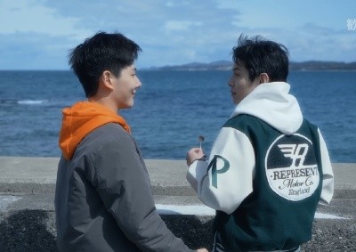 沉溺到底海报