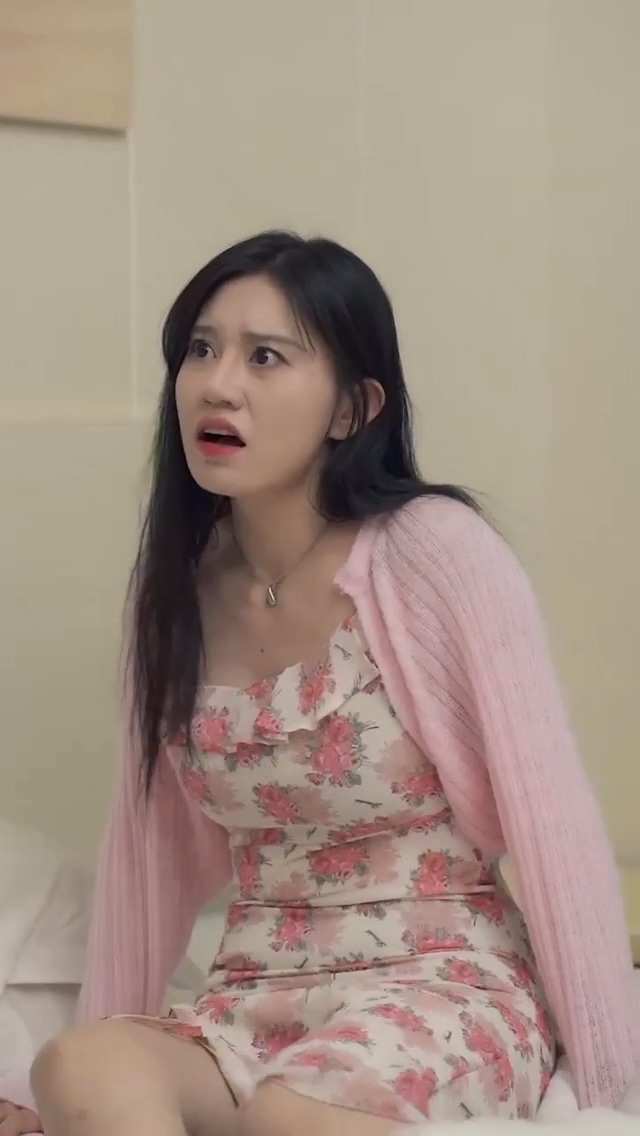 厉少，你老婆重生了海报