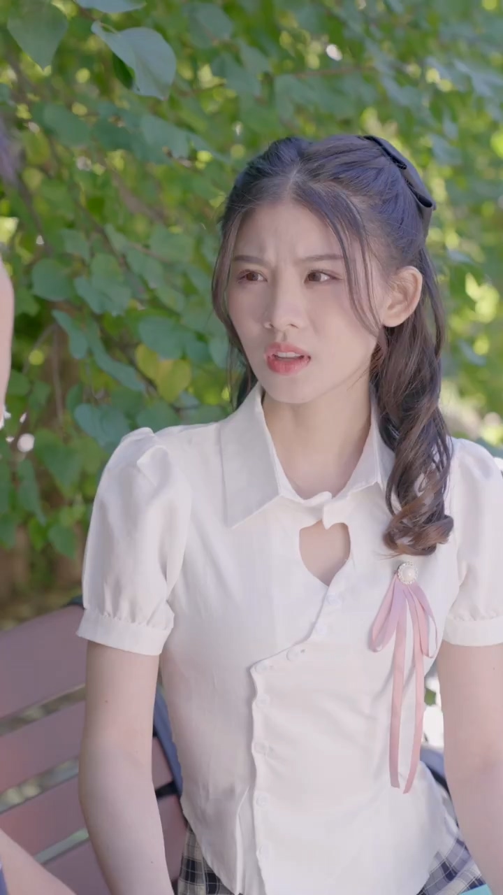 我的七个师姐又美又飒海报
