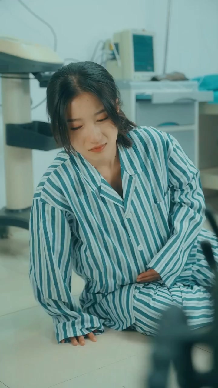 萌宝神助攻：妈咪她又美又飒海报