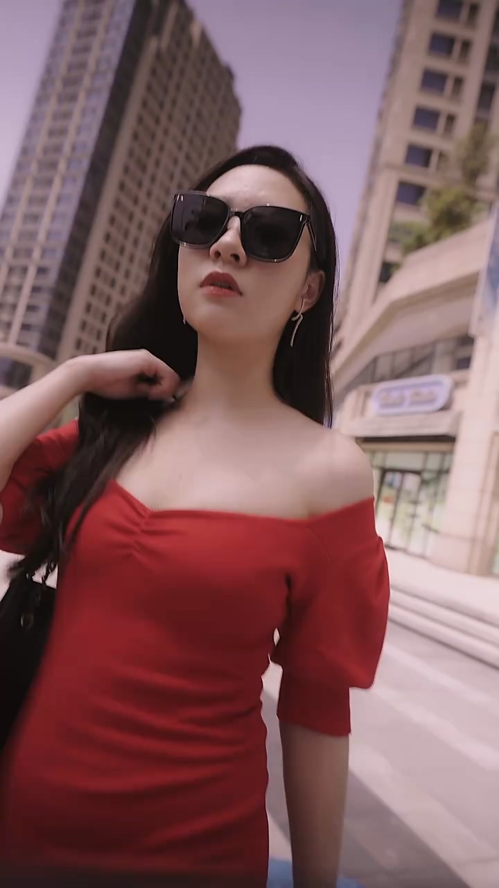 废材少爷之权倾天下海报