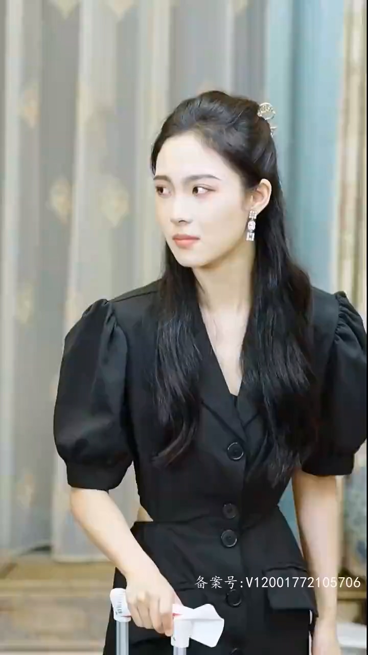 离婚后，前妻她带球跑了海报