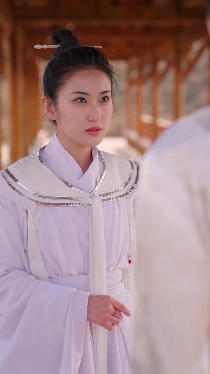 徒儿，下山祸害你师姐吧海报