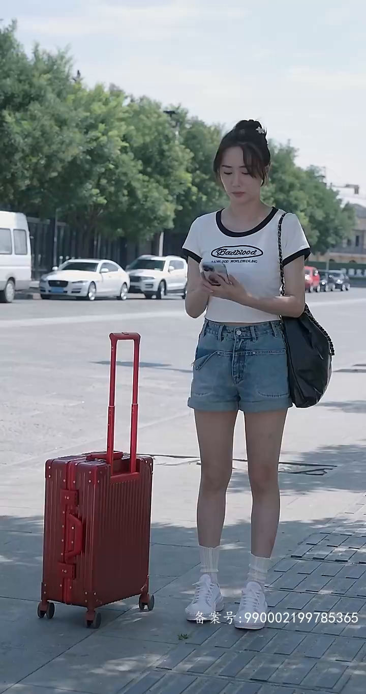 退婚后，她被财阀大佬娇养了海报
