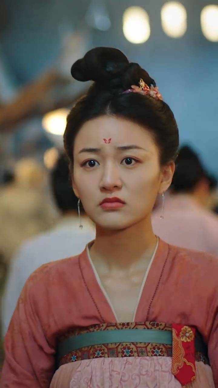 间谍夫妇今天又又又撞任务了海报
