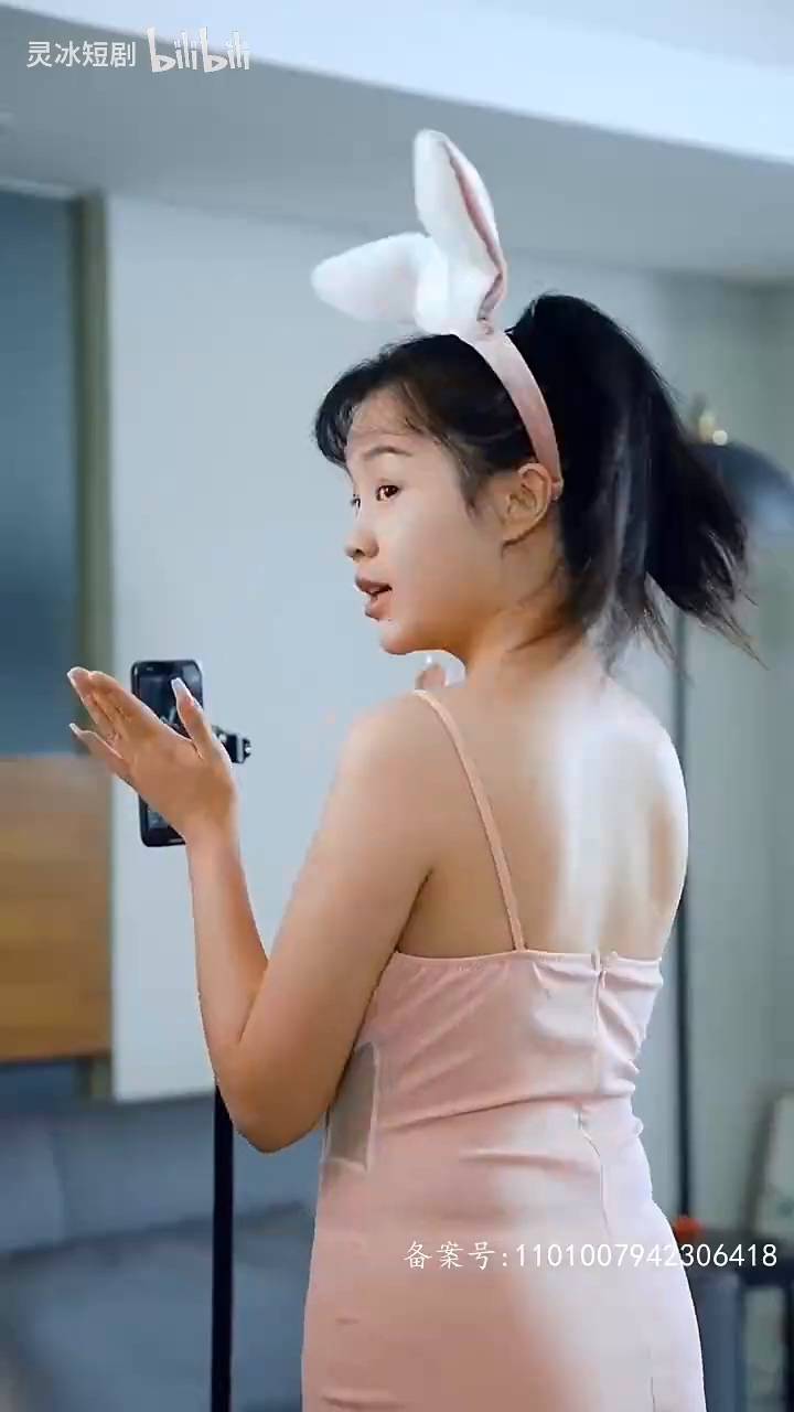 小海进城记海报