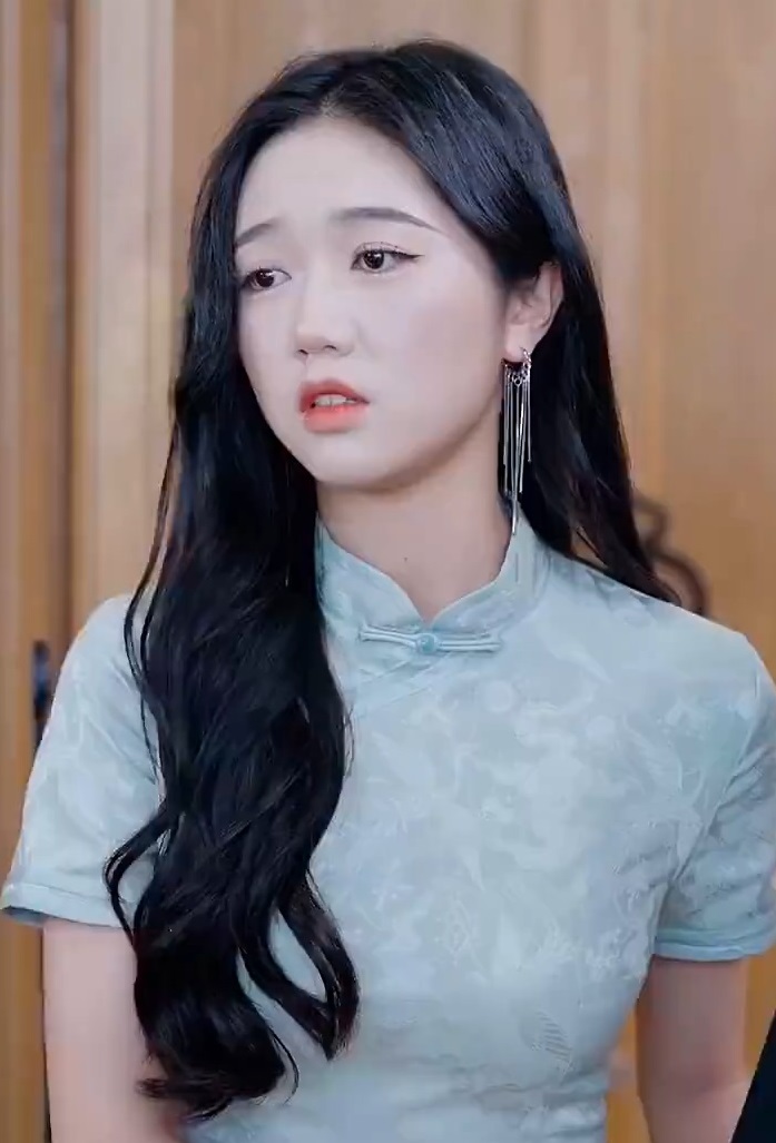 短剧虎啸龙吟海报