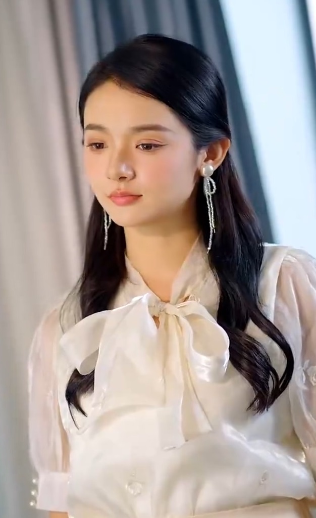 前夫我们不熟海报