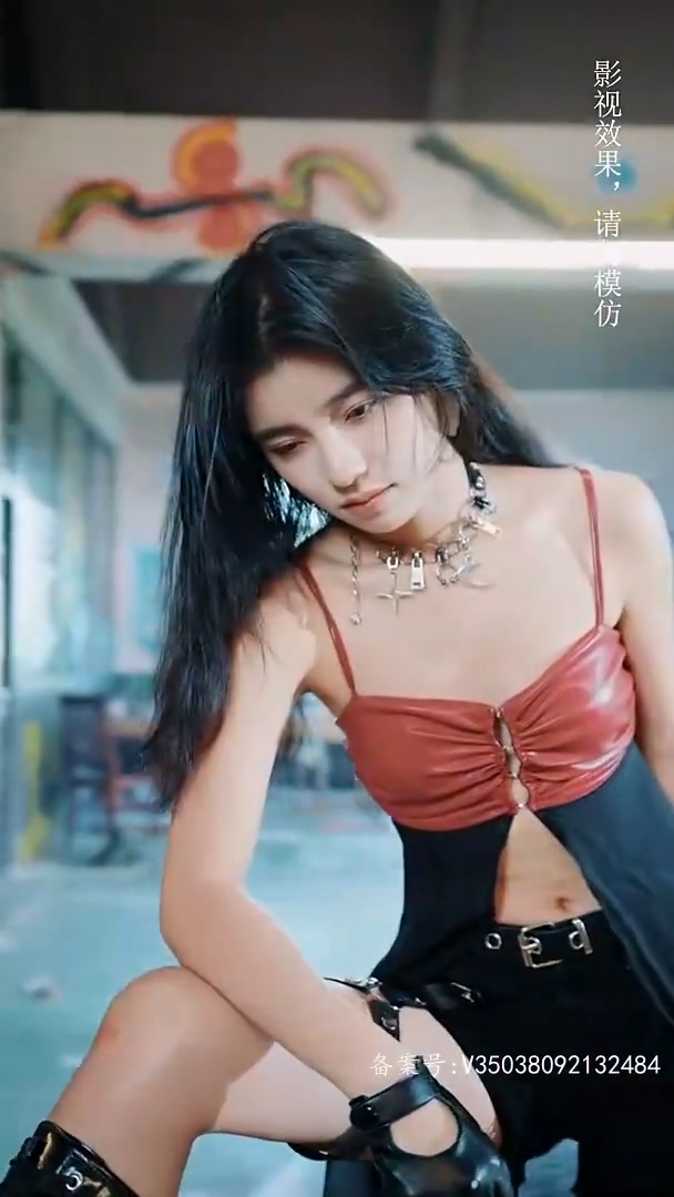 热血女侠海报