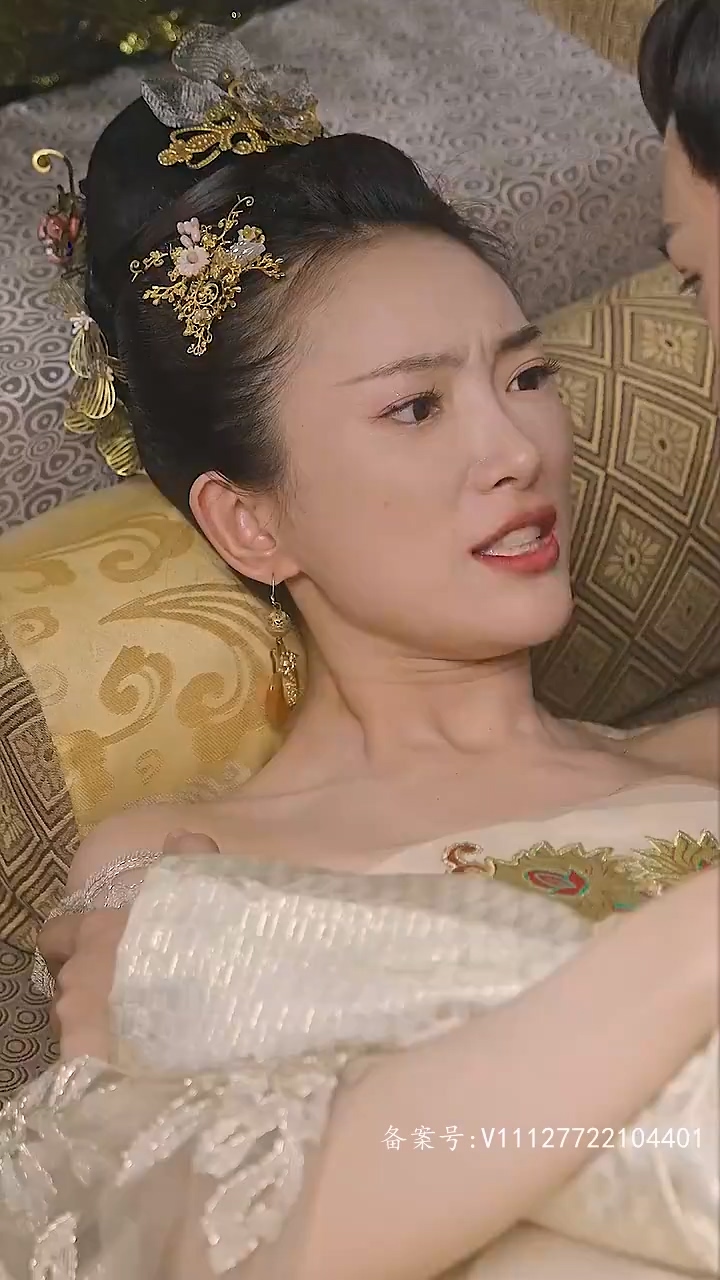 醉卧美人膝醒掌天下权海报